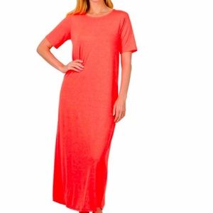 NEW Short Sleeve Round Neck Maxi Dress